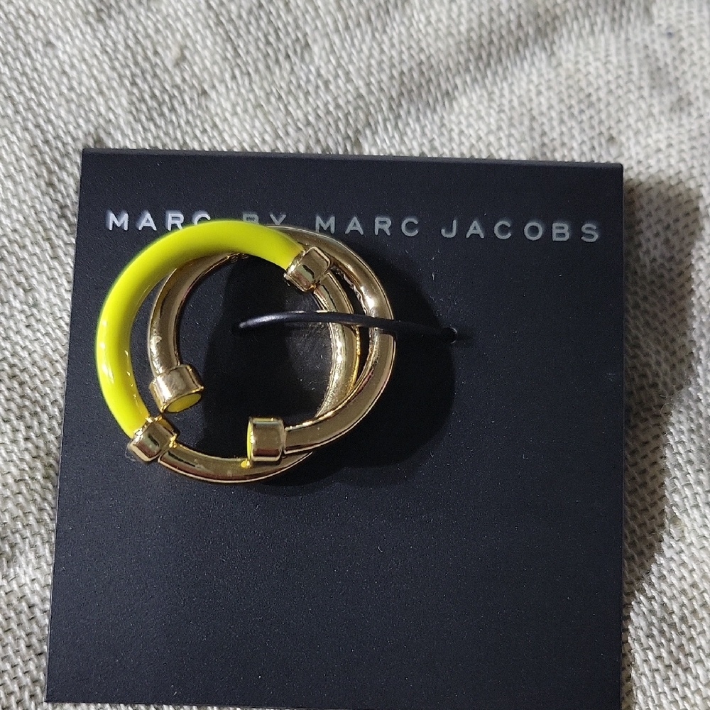 Marc by Marc Jacobs Safety Yellow And Gold Stackable Rings Sz 6